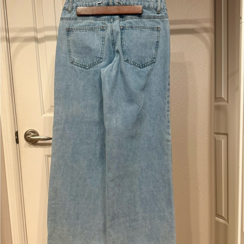 Edikted Raelynn Washed Low Rise Jeans - Picture 6 of 7